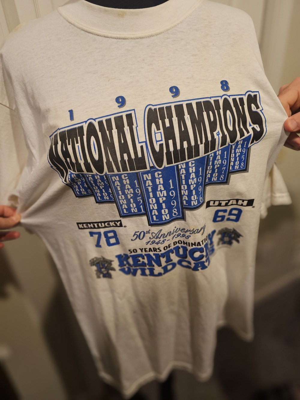 Vintage Rare 1998 Kentucky Wildcats White 50th Anniversary National Champions T